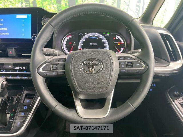 Toyota NOAH 2024-07 8131616-11