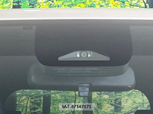 Toyota NOAH 2024-07 8131616-4