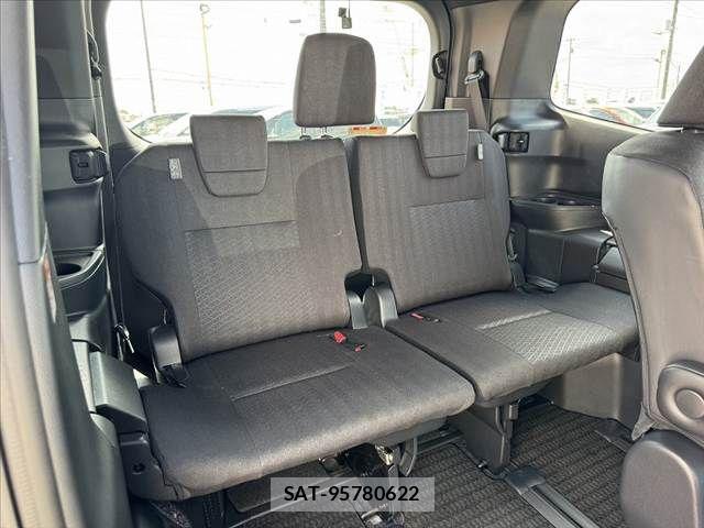 Toyota NOAH 2024-10 8131605-20