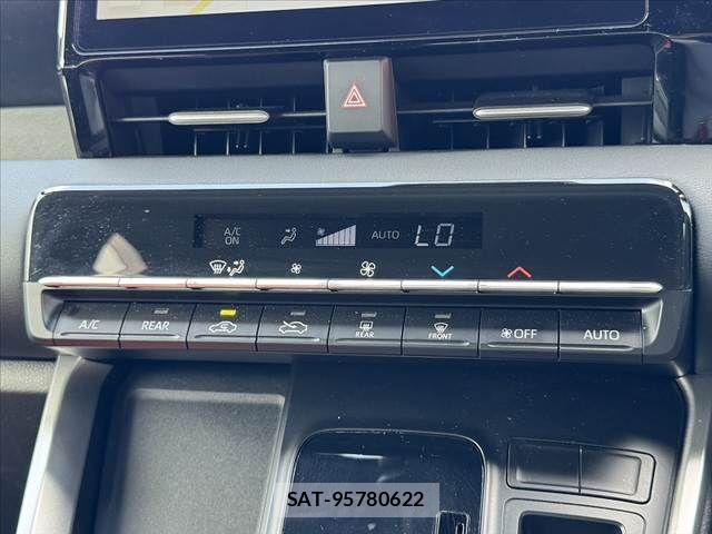 Toyota NOAH 2024-10 8131605-3