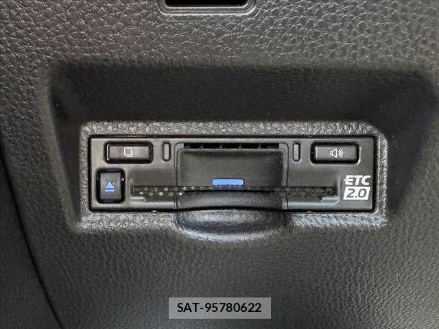 Toyota NOAH 2024-10 8131605-4