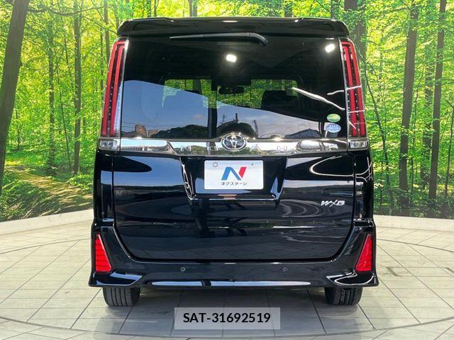 Toyota NOAH 2019-11 8131617-15