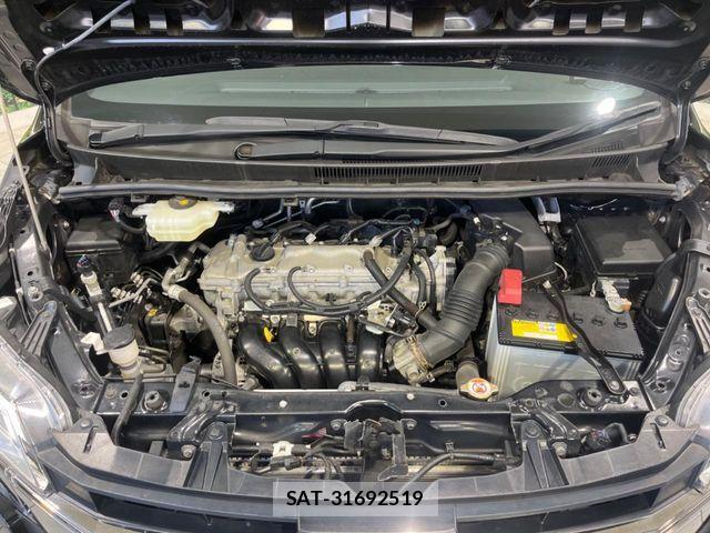 Toyota NOAH 2019-11 8131617-18