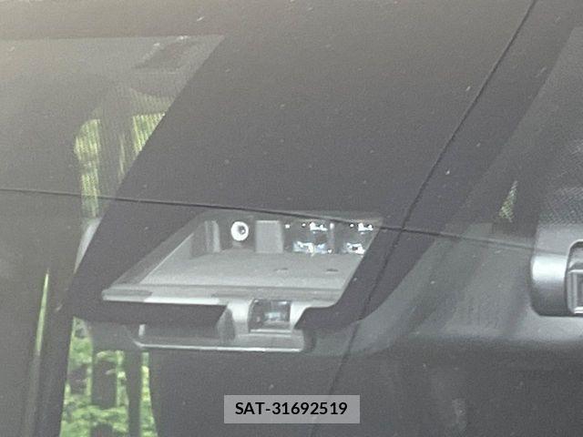 Toyota NOAH 2019-11 8131617-5