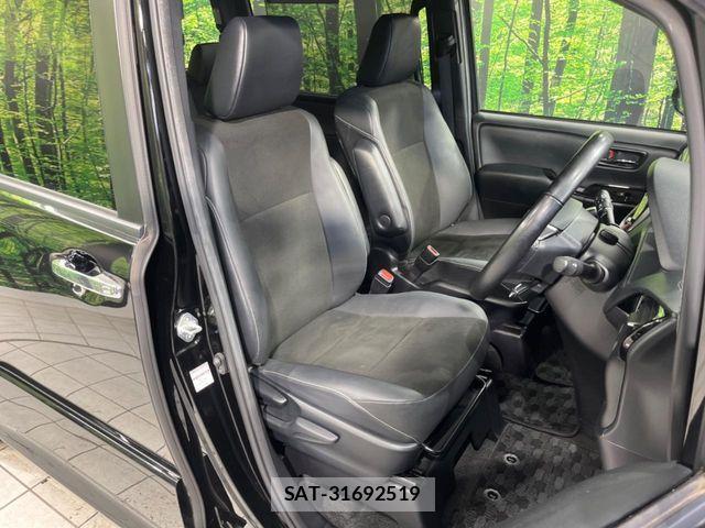 Toyota NOAH 2019-11 8131617-7