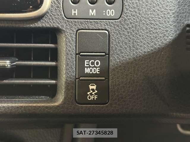 Toyota NOAH 2015-02 8131626-14