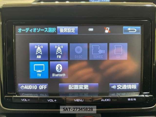 Toyota NOAH 2015-02 8131626-19
