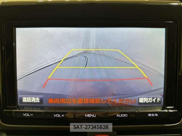 Toyota NOAH 2015-02 8131626-20