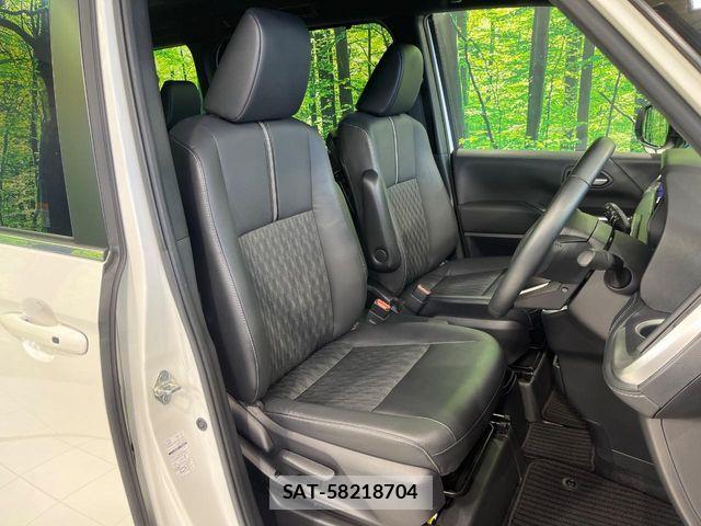 Toyota NOAH 2023-04 8131606-7