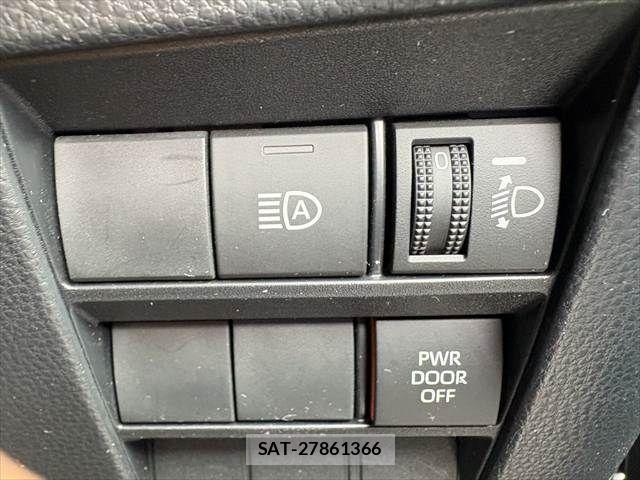 Toyota NOAH 2024-07 8131611-9