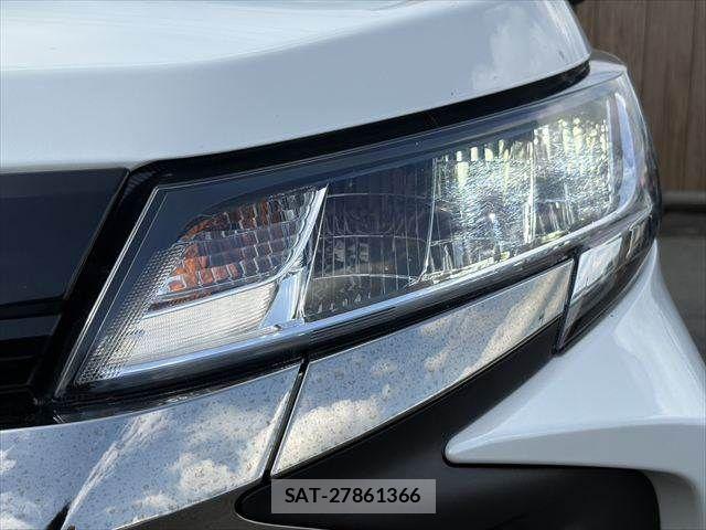 Toyota NOAH 2024-07 8131611-13