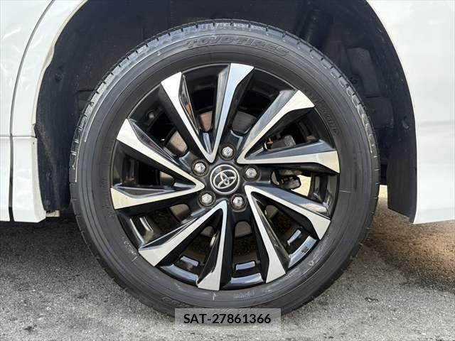 Toyota NOAH 2024-07 8131611-15
