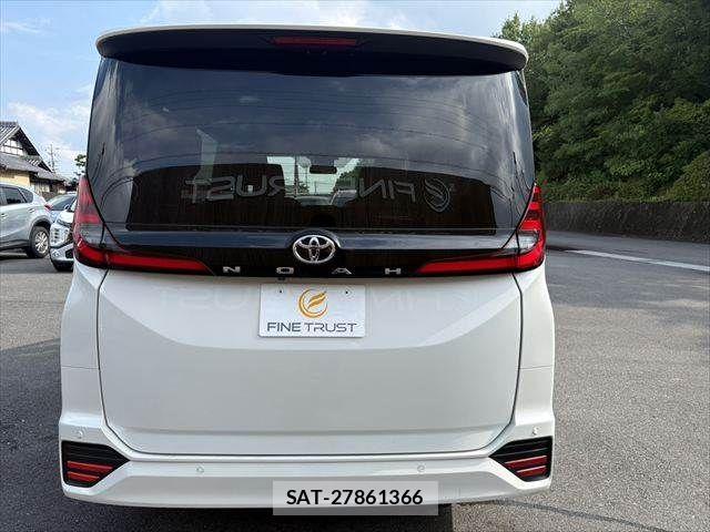 Toyota NOAH 2024-07 8131611-20