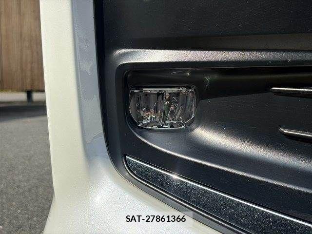 Toyota NOAH 2024-07 8131611-25