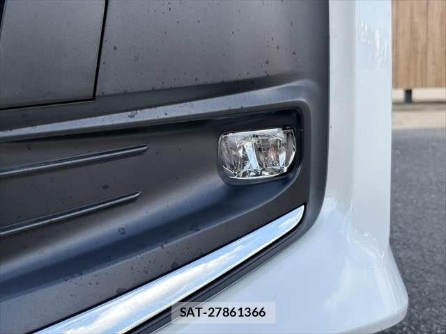Toyota NOAH 2024-07 8131611-26
