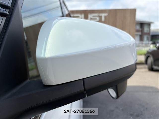 Toyota NOAH 2024-07 8131611-28