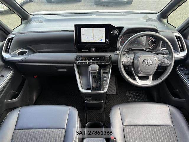 Toyota NOAH 2024-07 8131611-2
