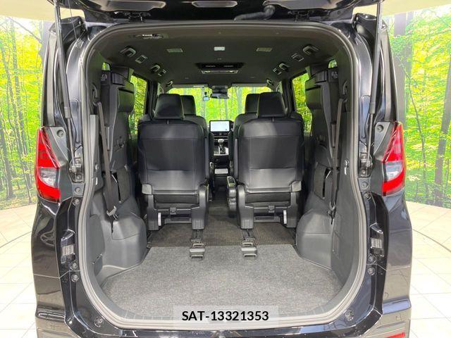 Toyota NOAH 2024-02 8146309-10