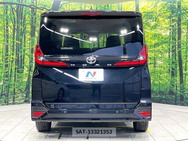 Toyota NOAH 2024-02 8146309-15
