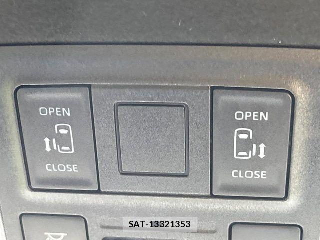 Toyota NOAH 2024-02 8146309-5