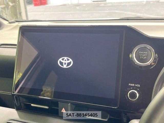 Toyota NOAH 2023-06 8146310-2