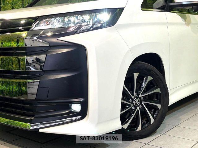 Toyota NOAH 2024-07 8146313-11