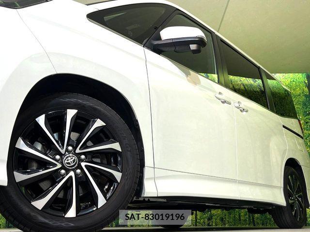 Toyota NOAH 2024-07 8146313-12