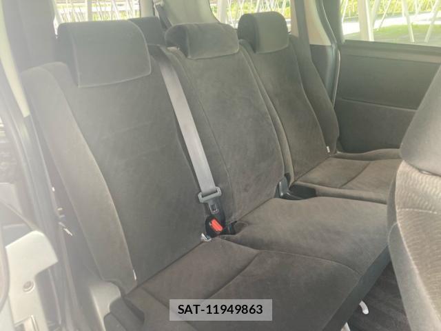 Toyota NOAH 2012-06 8158911-10