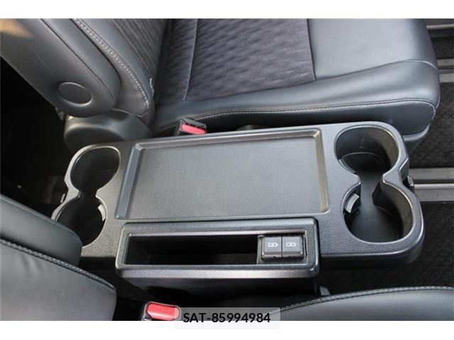 Toyota NOAH 2024-04 8158908-9