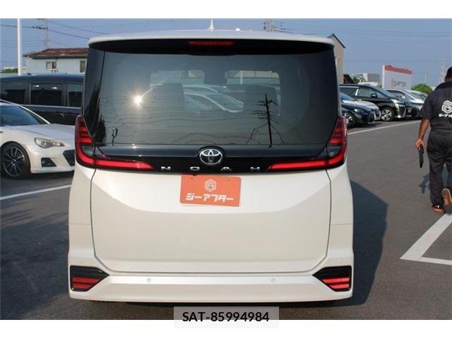 Toyota NOAH 2024-04 8158908-6
