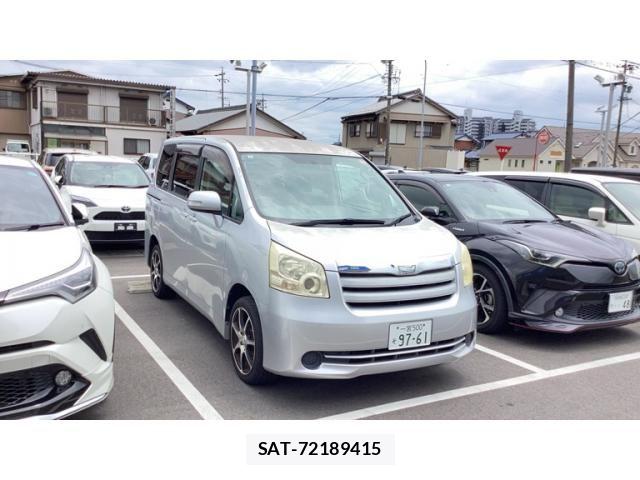 Toyota NOAH 2008-11 8158913-0