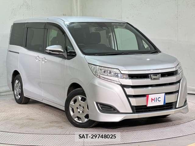 Toyota NOAH 2017-07 8158909-1
