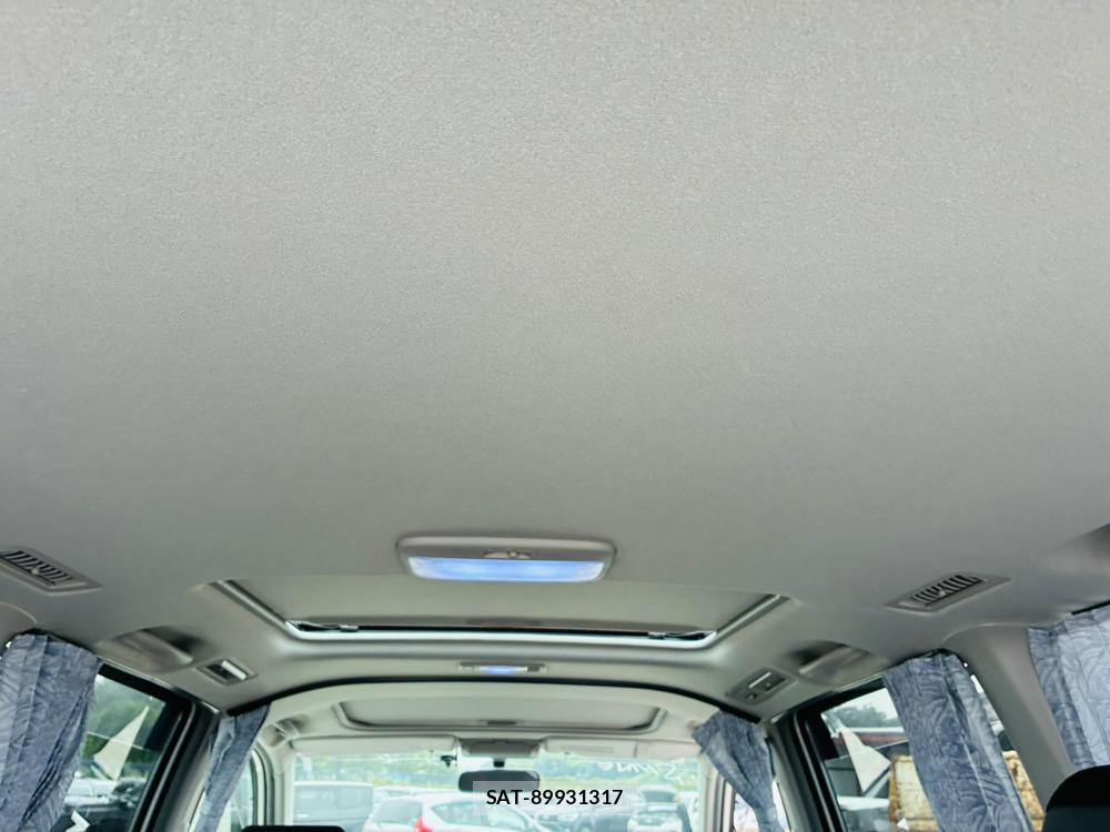 Toyota NOAH 2005-09 8119961-23