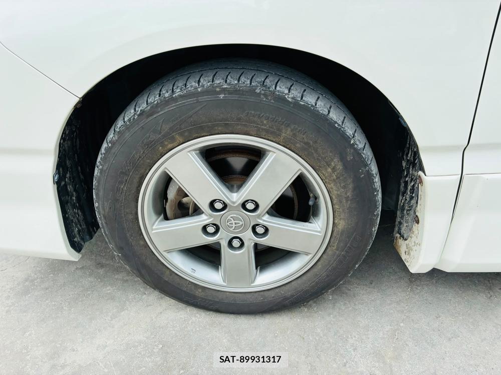 Toyota NOAH 2005-09 8119961-28