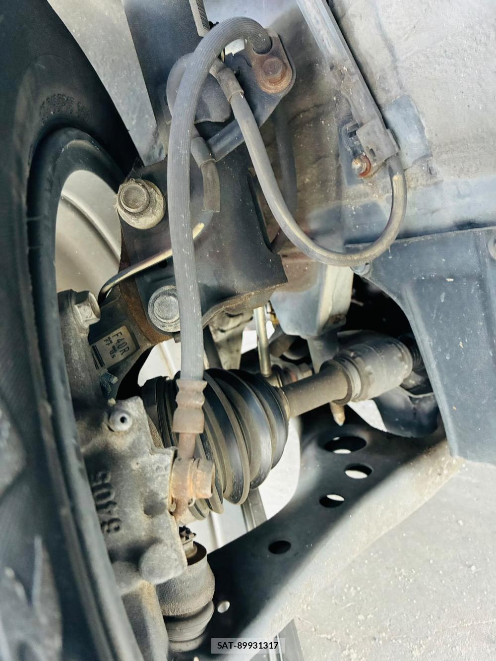 Toyota NOAH 2005-09 8119961-32