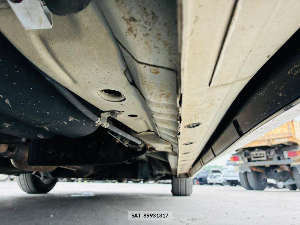 Toyota NOAH 2005-09 8119961-36