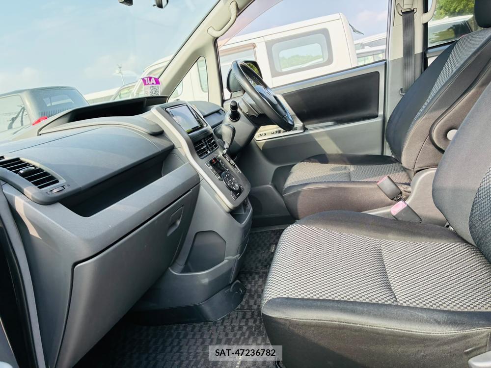 Toyota NOAH 2008-04 8056466-10