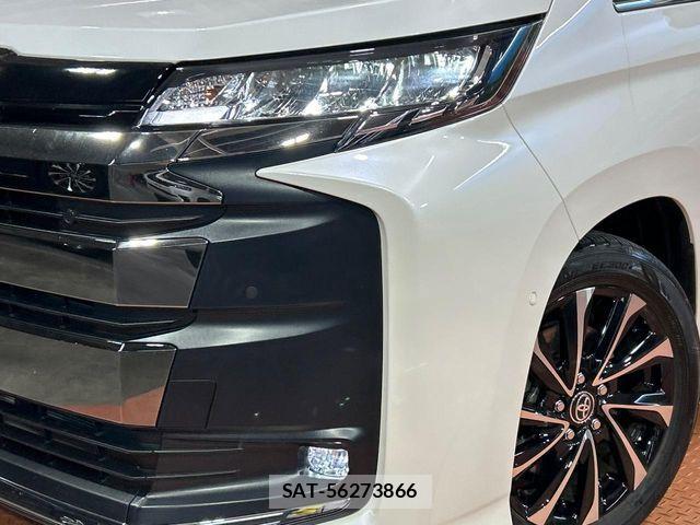 Toyota NOAH 2025-02 8209141-11