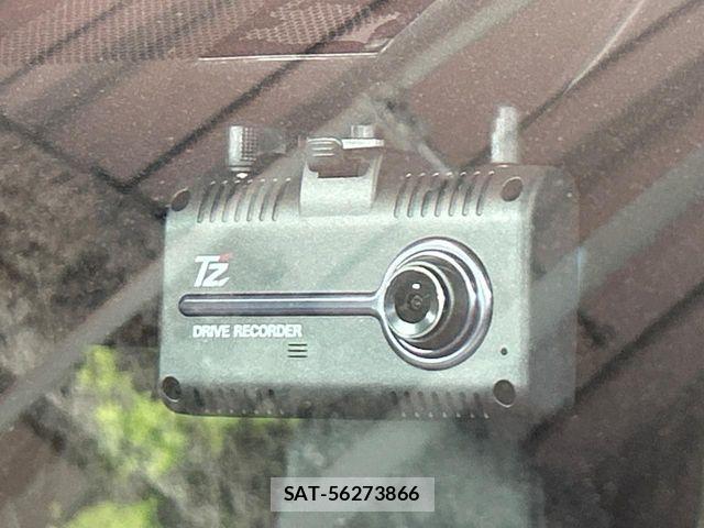 Toyota NOAH 2025-02 8209141-6