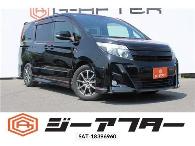 Toyota NOAH 2016-05 8209165-0