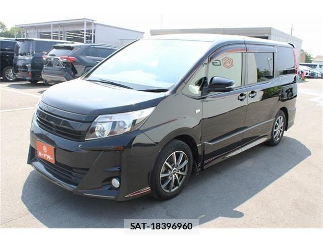 Toyota NOAH 2016-05 8209165-3