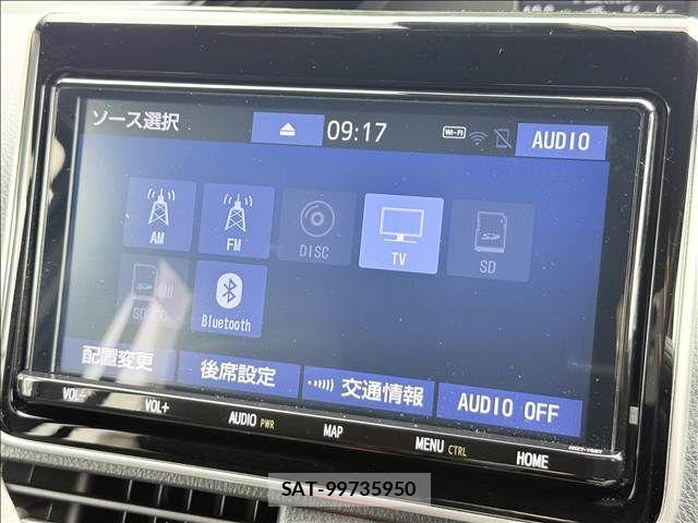 Toyota NOAH 2019-08 8209162-2