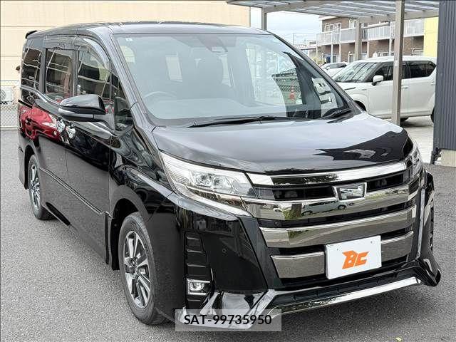 Toyota NOAH 2019-08 8209162-4