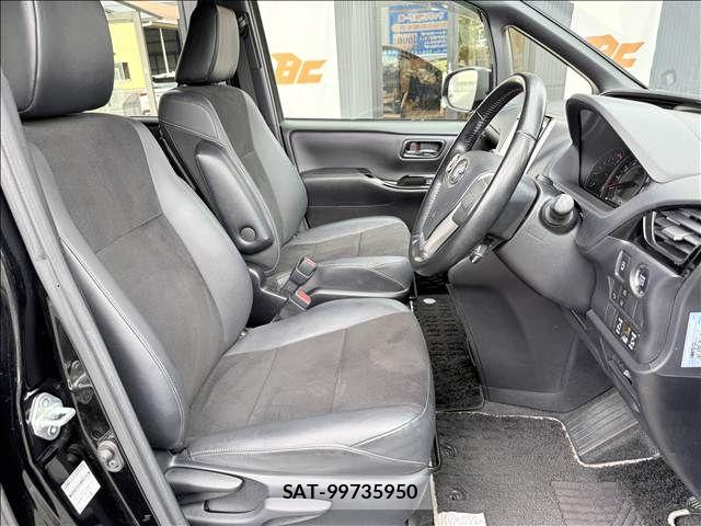 Toyota NOAH 2019-08 8209162-8