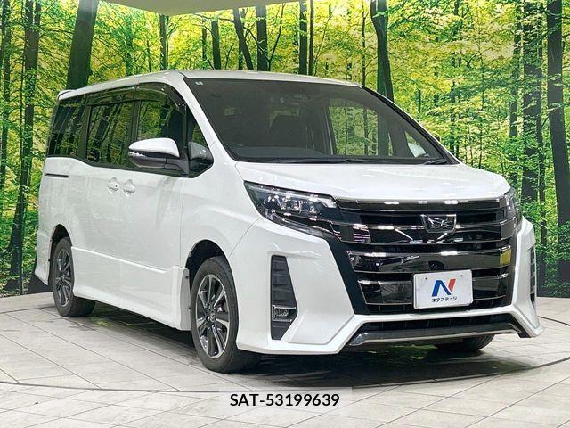 Toyota NOAH 2018-01 8209164-16