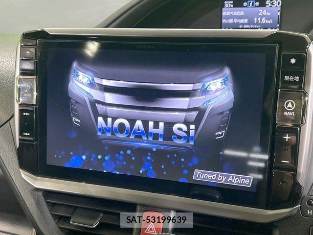 Toyota NOAH 2018-01 8209164-2