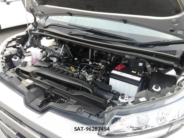 Toyota NOAH 2023-12 8209154-24