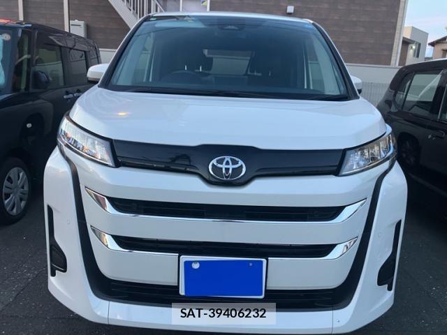 Toyota NOAH 2023-03 8209150-0