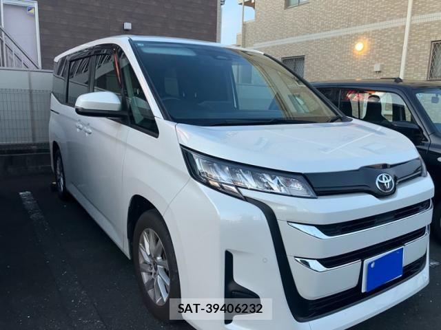 Toyota NOAH 2023-03 8209150-2