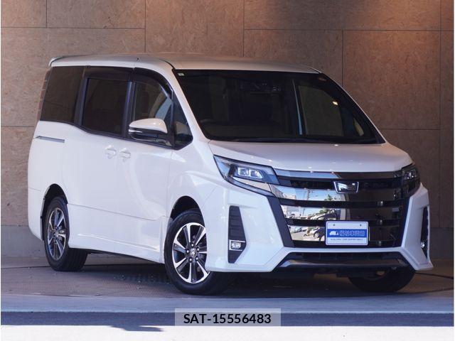 Toyota NOAH 2019-04 8209147-1